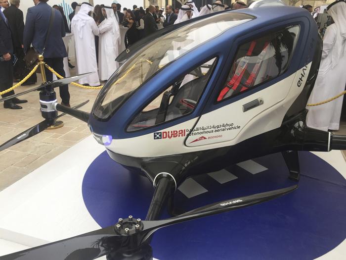 بالفيديو.. دبي تطلق التاكسي الطائر في يوليو القادم