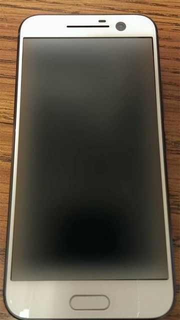 شركة HTC تكشف عن مواصفات هاتفها الجديد HTC One M10