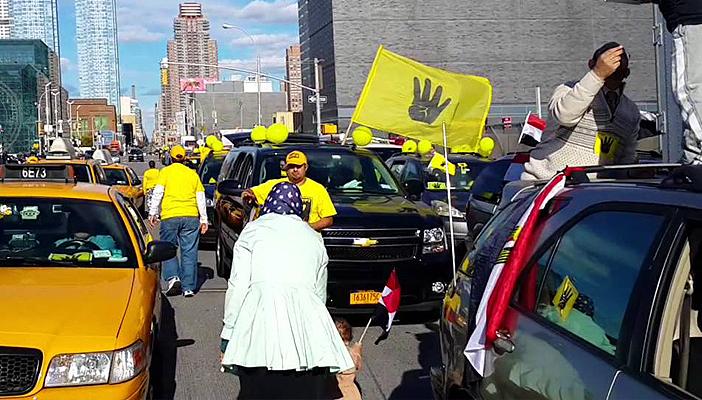 مسيرة سيارات بنيويورك رفضًا لـ”مؤتمر بيع مصر”
