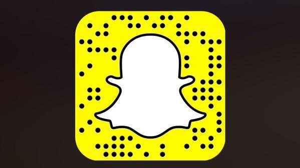 سناب شات تتيح تثبيت ملصق على الأجسام المتحركة خلال الفيديو