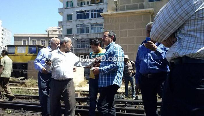 بالصور.. عودة خط أبي قير للعمل بعد خروج قطار عن القضبان