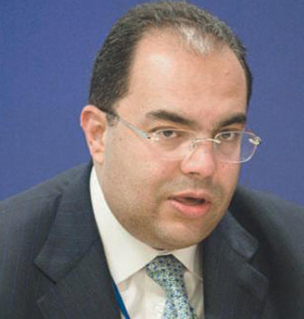 وزير استثمار مبارك: حماية الطبقة المتوسطة أكبر تحد يواجه مصر حاليًا