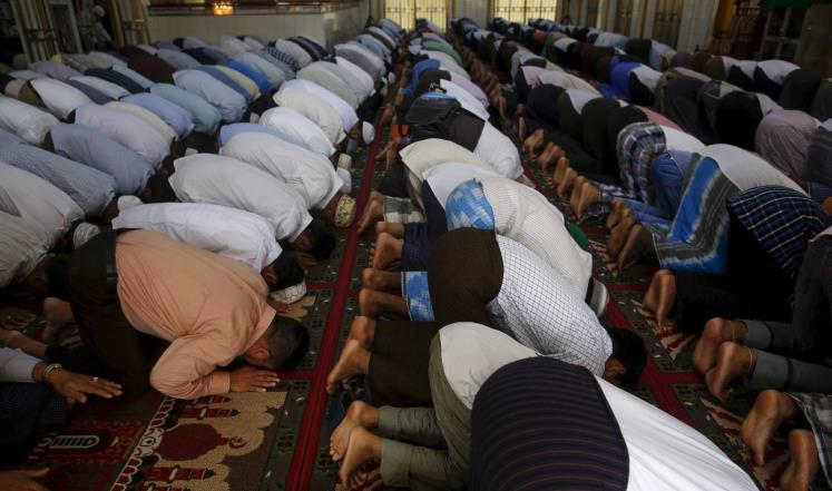 بسبب صلاة التراويح.. ثلاثة مسلمين أمام القضاء في ميانمار