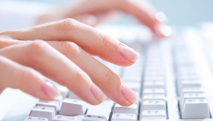 لوحة مفاتيح ذكية يمكن تغيير أزرارها لتناسب استخدامك