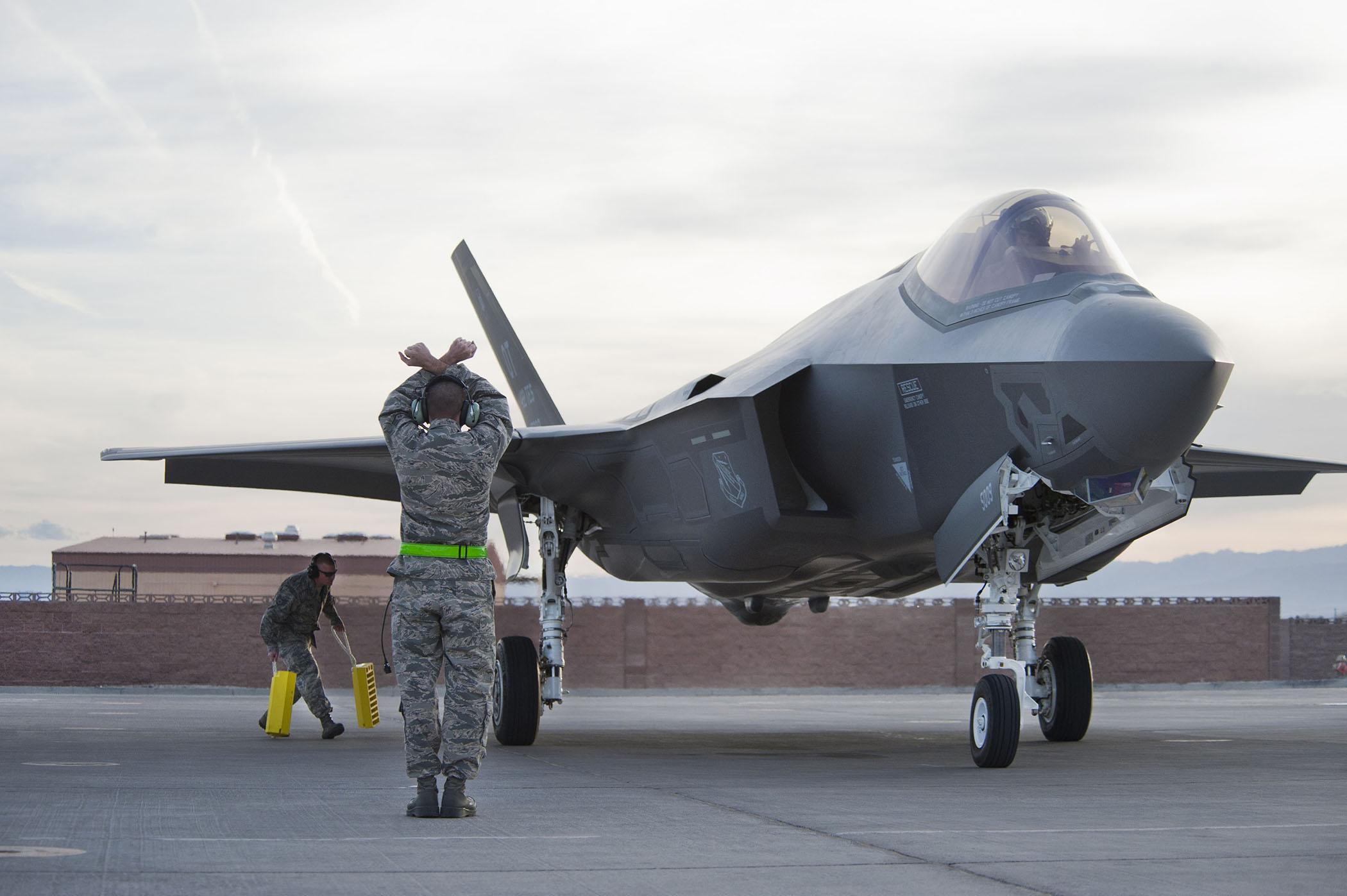 تعرّف على مزايا وعيوب المقاتلة “F-35” الأميركية التي تسلمتها “إسرائيل”