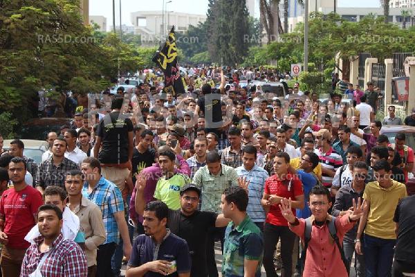 لليوم الثامن..الآلاف من طلاب”المنصورة” ينتفضون ضد الانقلاب