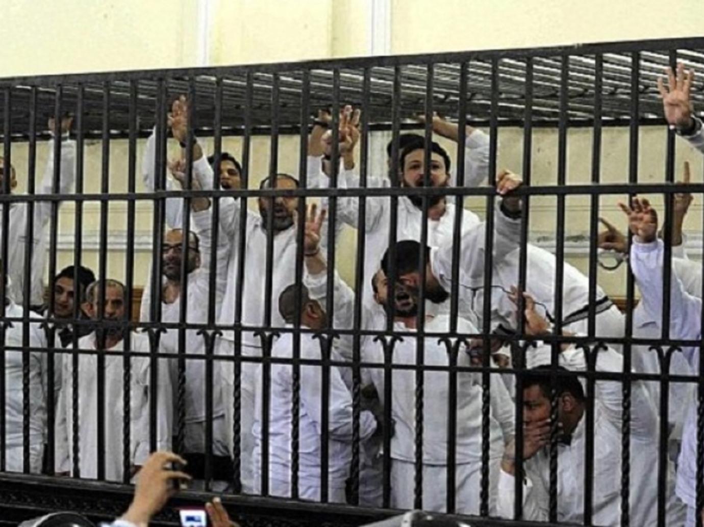 براءة 86 متهمًا في “أحداث أبو العلا” والمشدد 15 عامًا لـ 16 آخرين