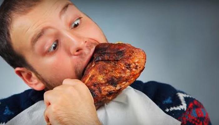 بالفيديو.. عادات نفعلها كل يوم تضر بصحتنا.. تعرف عليها