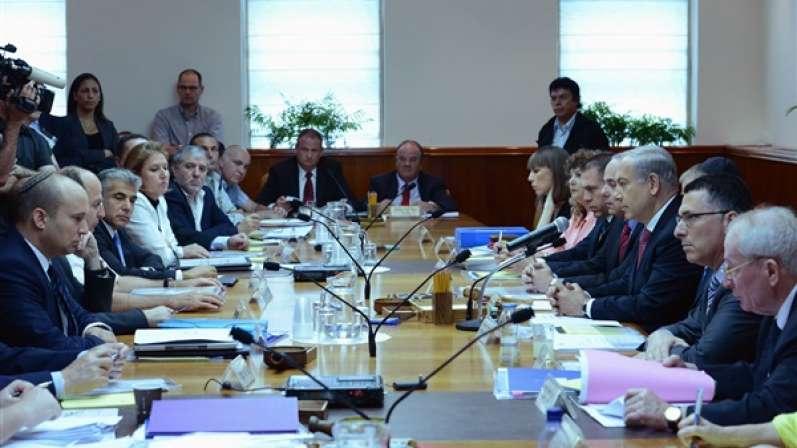 “الكابينت” يقر خطة ضد أسرى حماس وشهدائها