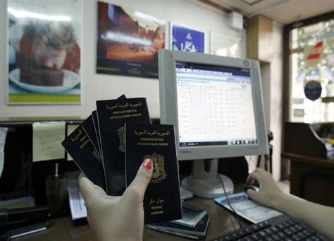 حظر سفر ١٣ راكبا من مطار القاهرة.. تعرف على السبب