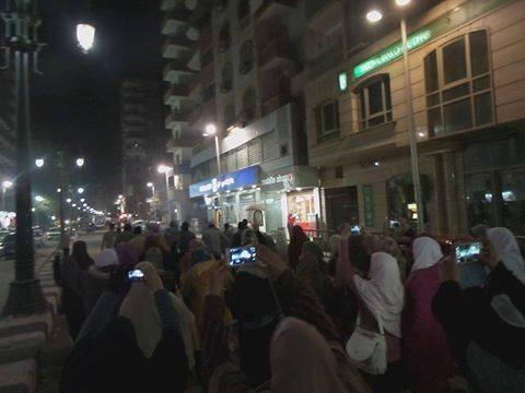 مظاهرة أمام تجنيد أسيوط للتنديد بحكم العسكر