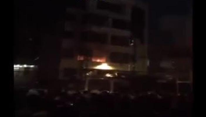 بالفيديو.. تظاهرات في إيران تطالب بإسقاط آل سعود وإحراق سفارة السعودية