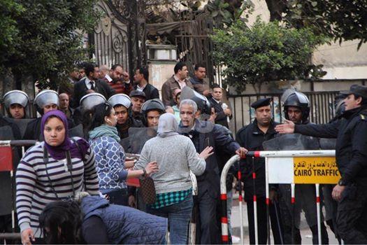 احتجاز 12 شخصا في مظاهرات تيران وصنافير