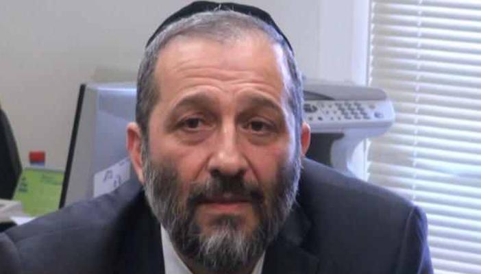 وزير “إسرائيلي” يؤكد أن مبارك طلب المباركة من حاخام يهودي