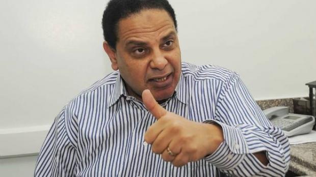 بالفديو| الأسواني: السيسي عقليته لا تستوعب أكتر من كده