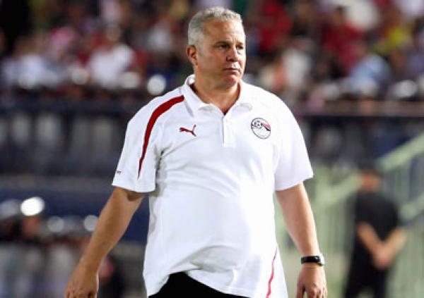 شوقي غريب: الحكم لم يحتسب للإنتاج ضربة جزاء أمام الأهلي