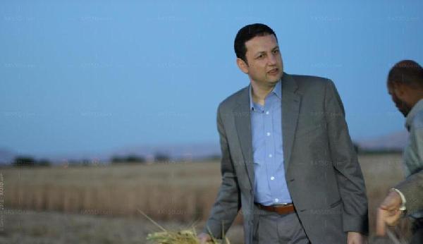 د.عودة من داخل محبسه: “بتغطى بكوفرته وحاسس إنها كفاية”