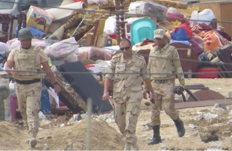 بالفيديو.. أهالي سيناء: الجيش فقد حاضنته الشعبية بعد تهجيره لنا قسريا