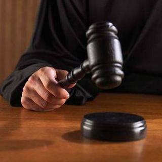 تنحى الجنايات عن محاكمة ٦ من رافضى الإنقلاب