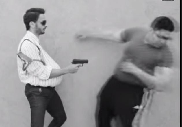 بالفيديو| الفرق بين الضابط المصري والأجنبي