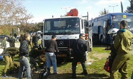 ارتفاع حصيلة عملية دهس جنود إسرائيليين في القدس إلى 6 قتلى