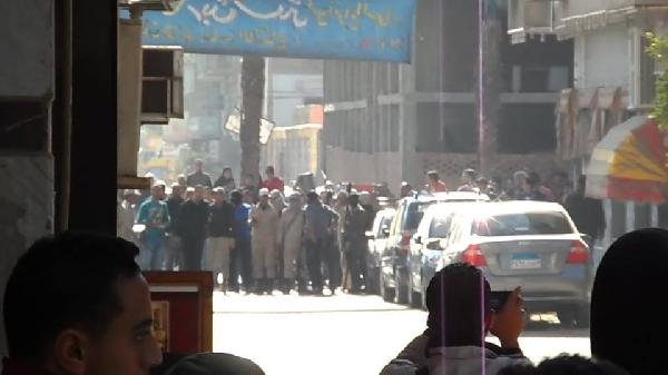 أمن الأنقلاب يعتدي على متظاهرين بالسويس