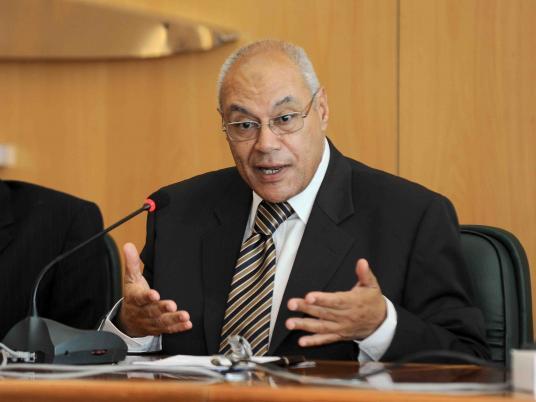 فيديو .. العوا يكشف سبب تأجيل محاكمة مرسي