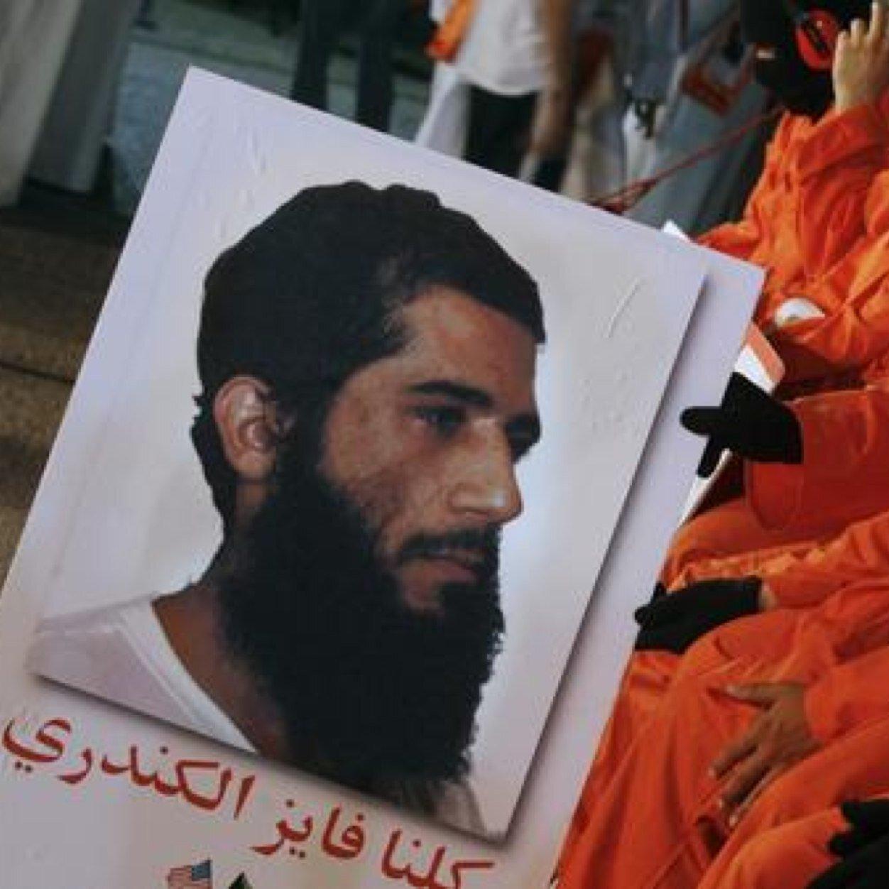 آخر معتقل كويتي بـ”جوانتانامو” وصل إلى بلاده فجر اليوم