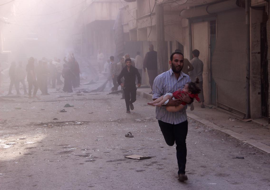 المرصد: مقتل 8 أطفال في غارة روسية على مدرسة بريف حلب