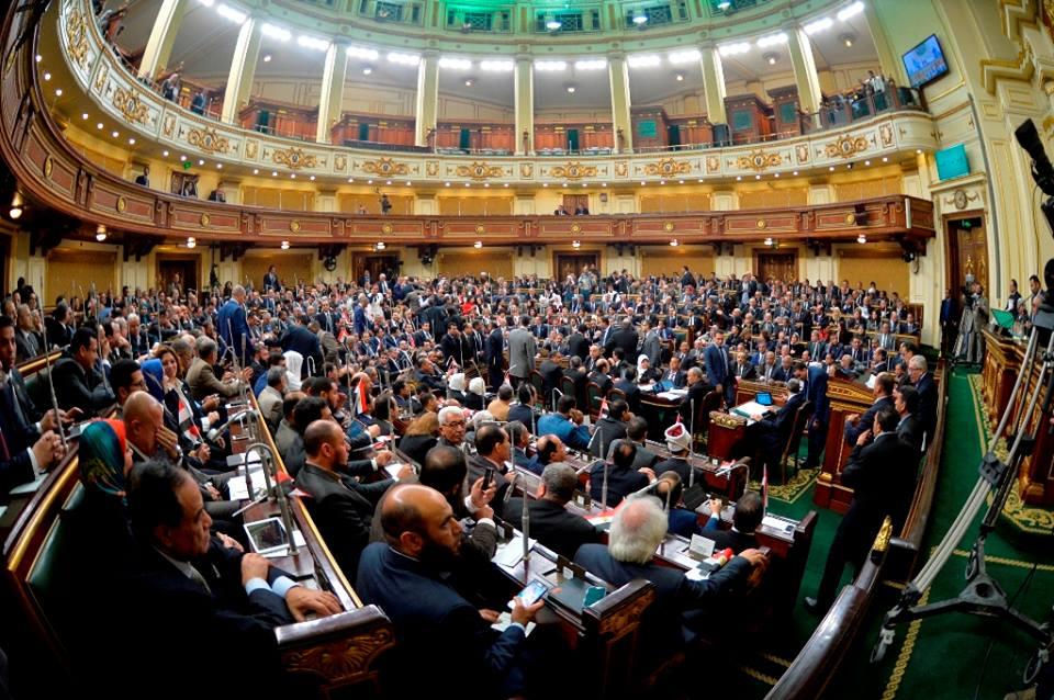 بالفيديو.. مفيش فلوس وسب اللائحة.. أبرز فضائح ميكروفون البرلمان