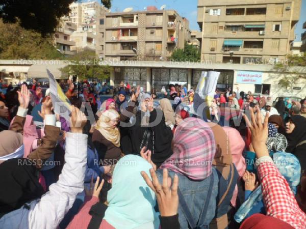 مظاهرة لطالبات كلية البنات بعين شمس رفضا لفصل زميلاتهن