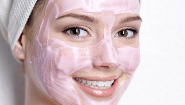 7 نصائح للحصول على بشرة صحية قبل النوم