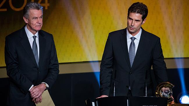 “كيلرمان” يفوز بجائزة أفضل مدرب كرة قدم للسيدات