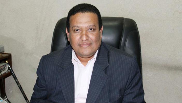 اليساري التافه.. هل تعرفين “الملس” يا رفيقة؟!