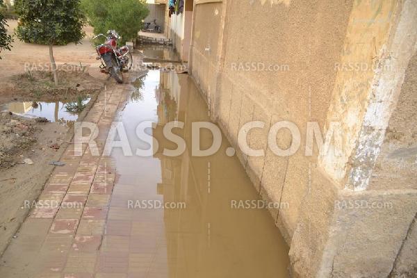 إنفجار خط مياه الشرب يغرق حي ميتالكو بالوادي الجديد