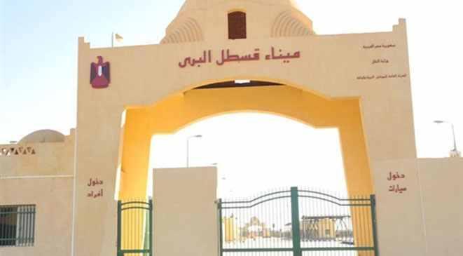 وقفة احتجاجية للسائقين بمركز “أبو سمبل” بأسوان