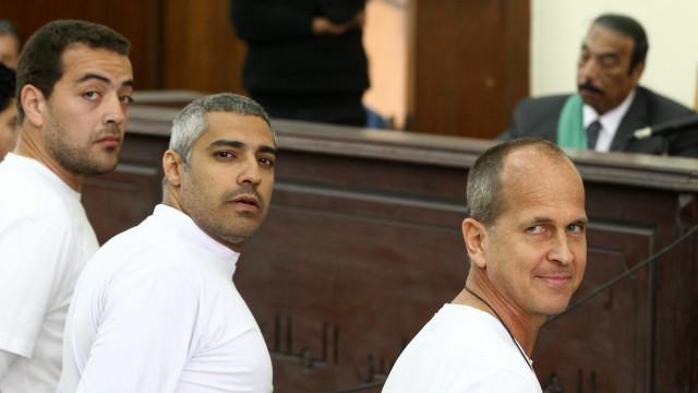 خارجية الانقلاب: العفو عن صحفيي الجزيرة مازال ممكنًا