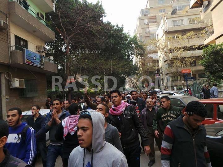 مسيرة رافضة للإستفتاء تجوب شوارع الدقي