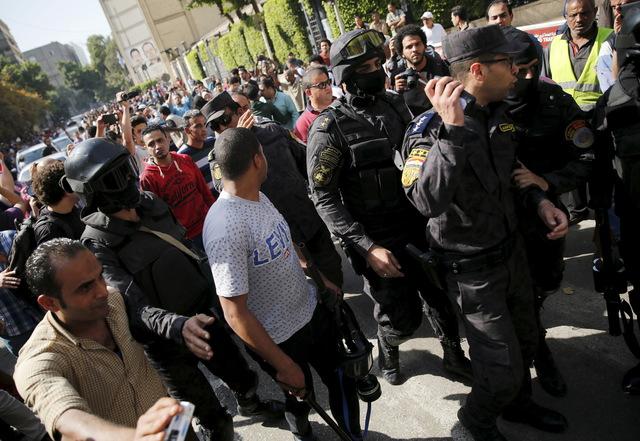 “فرانس 24” : قمع السيسي لمنظمات المجتمع المدني غير مسبوق