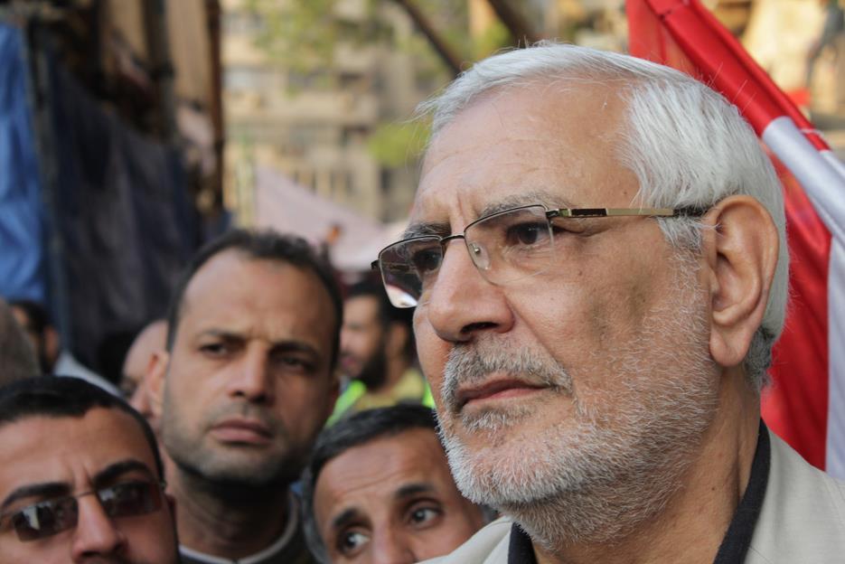 قوات الأمن تمنع “أبوالفتوح” من حضور جلسة “تيران وصنافير”