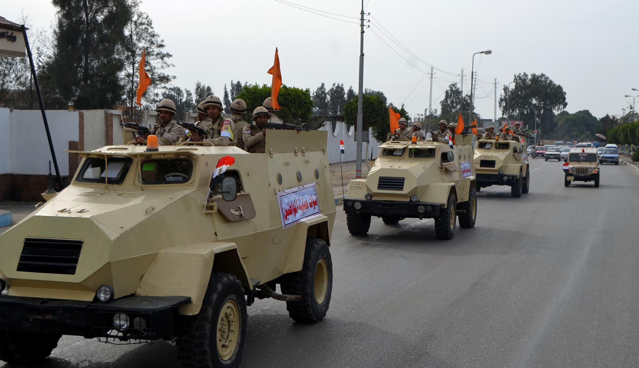 “أسوشيتد برس”:  قتل الجيش لأبناء العريش يضعف موقفه في مواجهة المسلحين