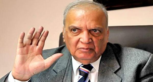 بالفيديو.. فرحات: السيسي أفرط في إصدار القوانين