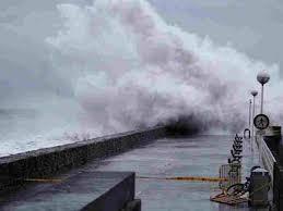 غلق بوغازي الإسكندرية والدخيلة وموانئ السويس بسبب الشبورة الترابية