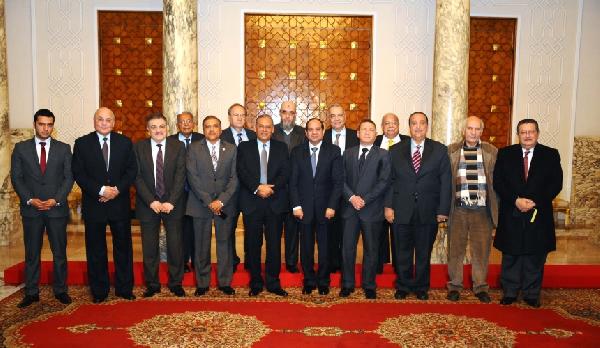 بعد اجتماع السيسي.. شركاء الانقلاب يهاجمون برلمان العسكر