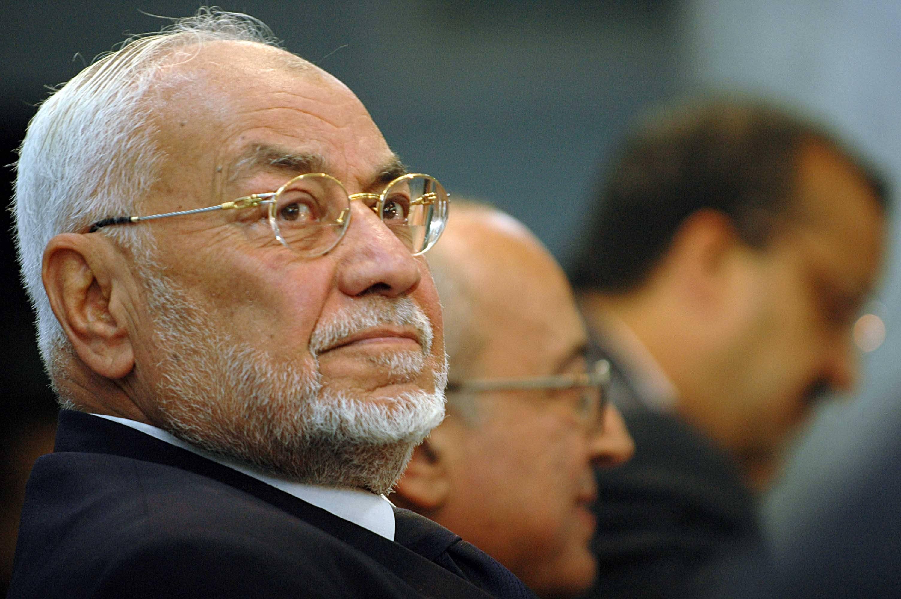 الداخلية: نقل مهدي عاكف من مستشفى القصر العيني