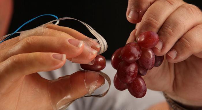 أطراف صناعية ذكية تنقل الأحاسيس وتحفز الإدراك