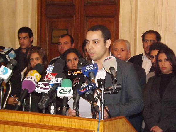 جبهة الإنقاذ: قررنا مشاركة جموع المصريين في استمرار ثورتنا