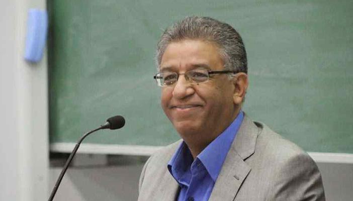 سيف الدولة: ألا يعلم ‫‏السيسي أن شهداء يناير لو ظلوا لكانوا في السجون!