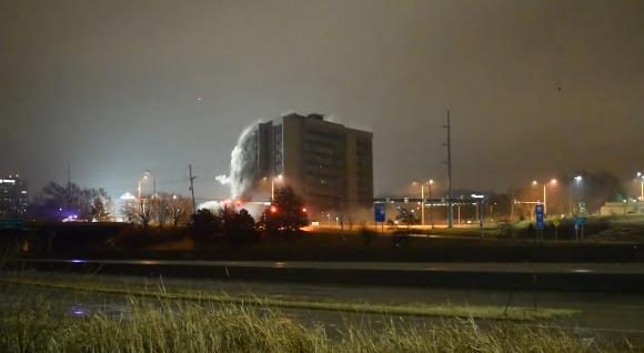 بالفيديو.. هدم مبنى من 10 طوابق في 5 ثوان فقط