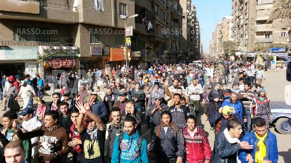 الأمن يعتدى على مسيرة عين شمس بالغاز و الخرطوش